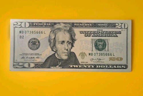 Banconota dollari numero di - 20,